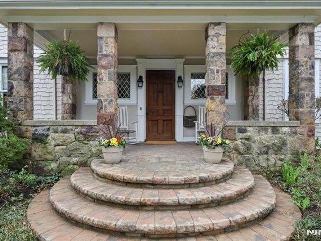 House for sale in Tenafly, New Jersey
