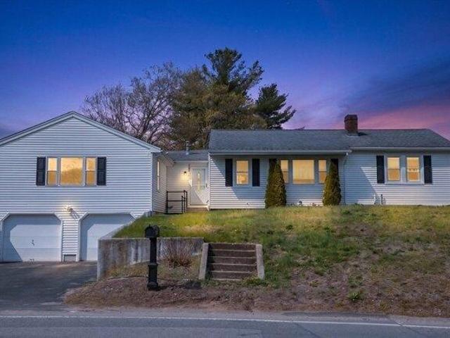 House for sale in Tewksbury, Massachusetts