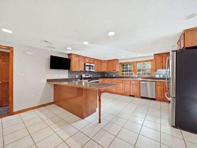 House for sale in Tewksbury, Middlesex County