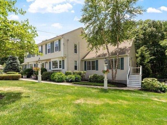 House for sale in Tewksbury, Middlesex County