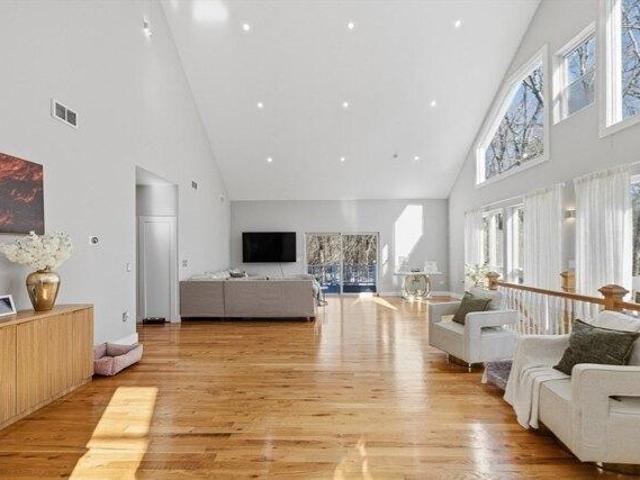 House for sale in Tiverton, Rhode Island