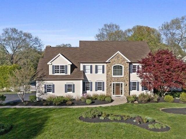 House for sale in Topsfield, Massachusetts