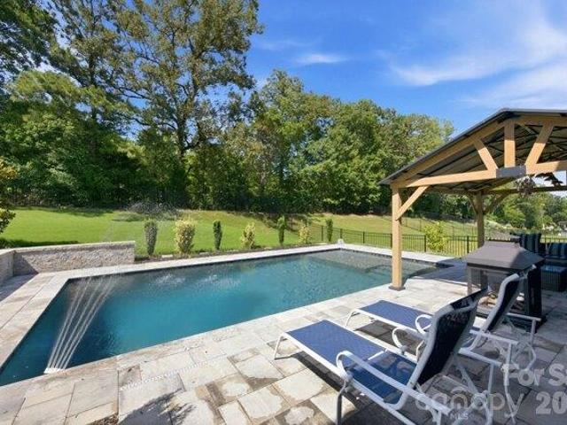 House for sale in Troutman, North Carolina