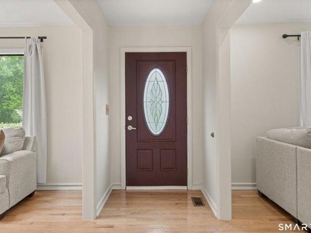 House for sale in Long Hill, Trumbull