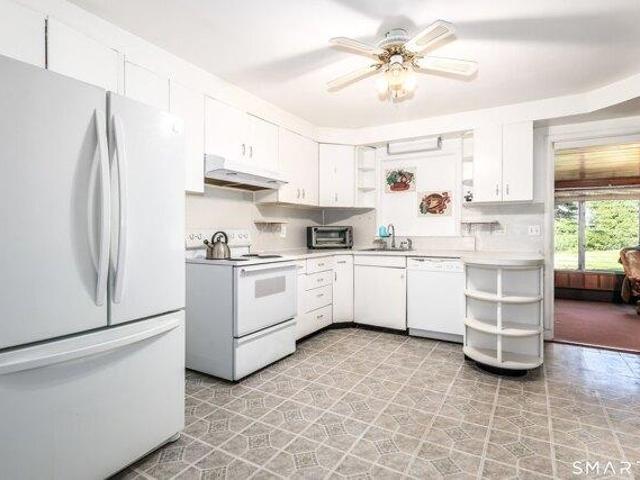 House for sale in Ox Hill, Trumbull