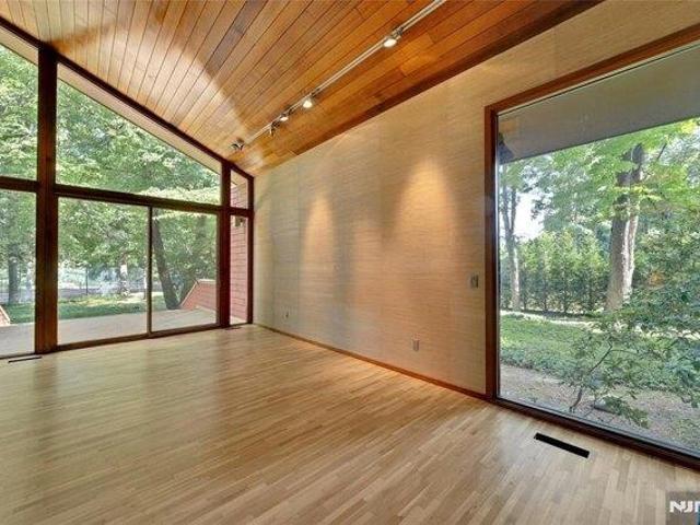 House for sale in Saddle River, New Jersey