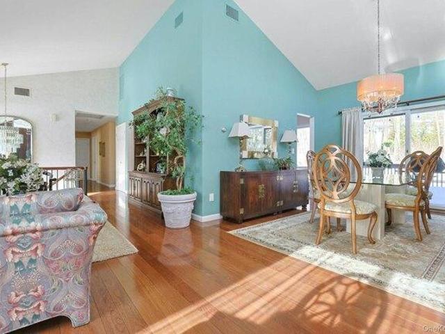 House for sale in New York