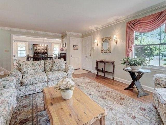 House for sale in Verona, Essex County