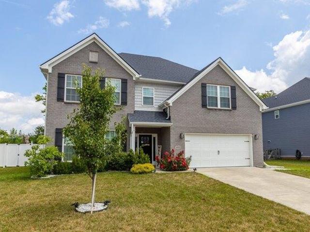 House for sale in Versailles, Kentucky