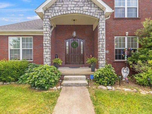 House for sale in Versailles, Kentucky