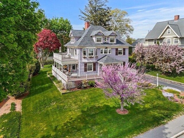 House for sale in Wakefield, Massachusetts