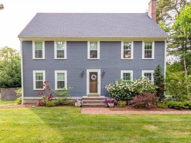 House for sale in Walpole, Massachusetts