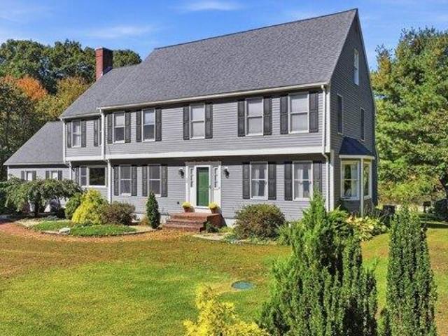 House for sale in Walpole, Norfolk County