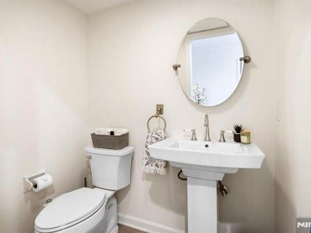 House for sale in Warren, New Jersey