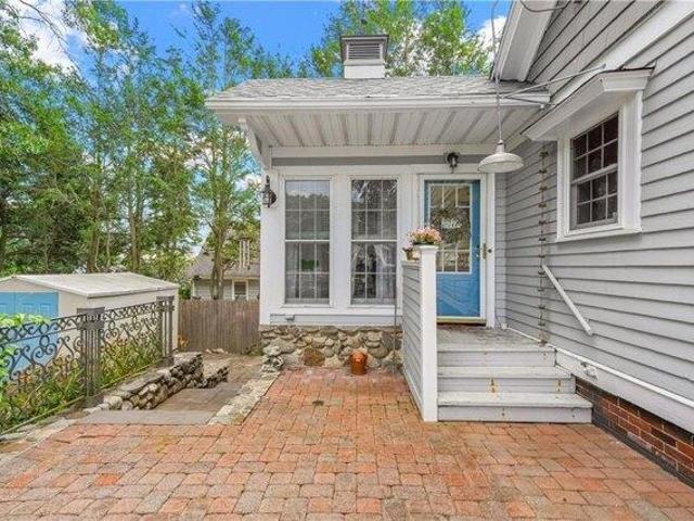 House for sale in Warwick, Rhode Island