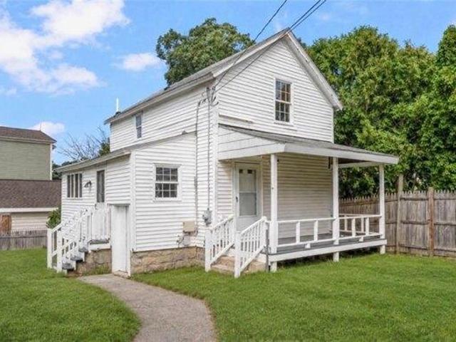 House for sale in Oakland Beach, Warwick