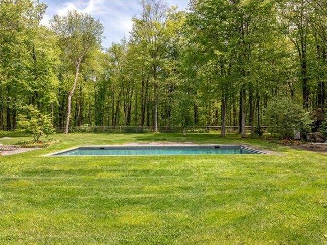 House for sale in Washington, Northwest Hills Planning Region