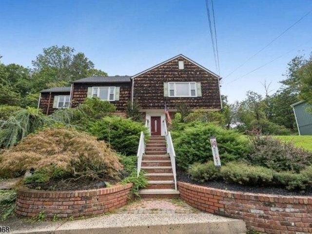 House for sale in Washingtonville, Watchung