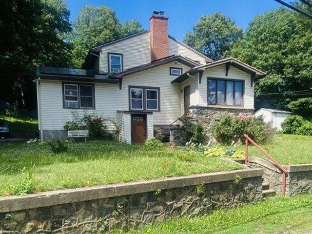 House for sale in Waterbury, Connecticut