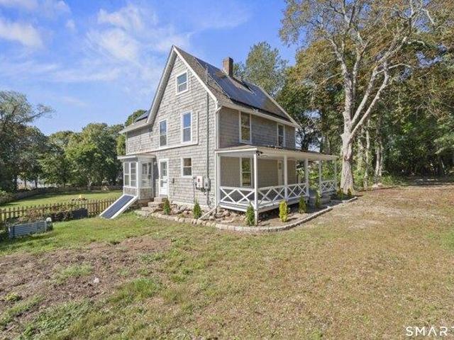 House for sale in Waterford, Connecticut