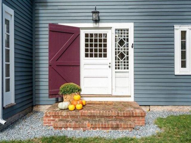 House for sale in Wayland, Middlesex County