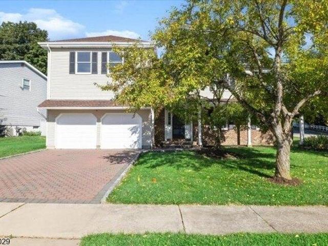 House for sale in Wayne, Passaic County