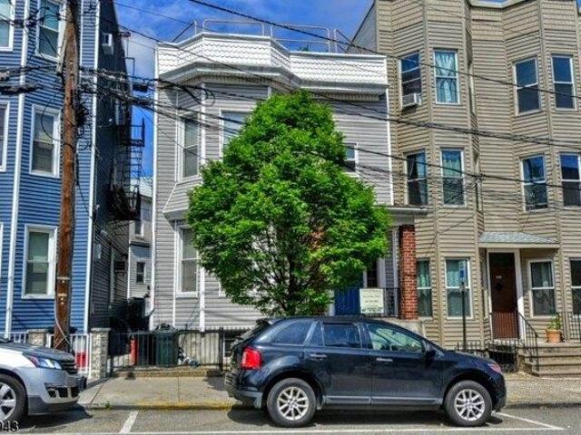 House for sale in Hudson, New Jersey