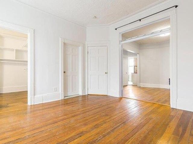 House for sale in Hudson, New Jersey