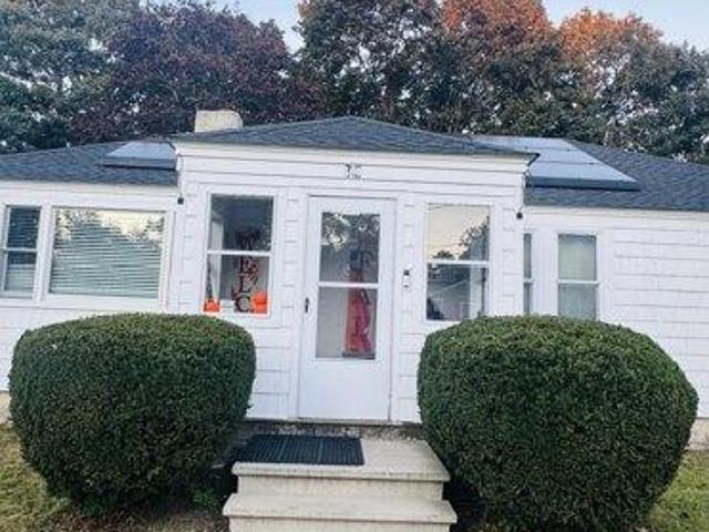 House for sale in West Yarmouth, Yarmouth