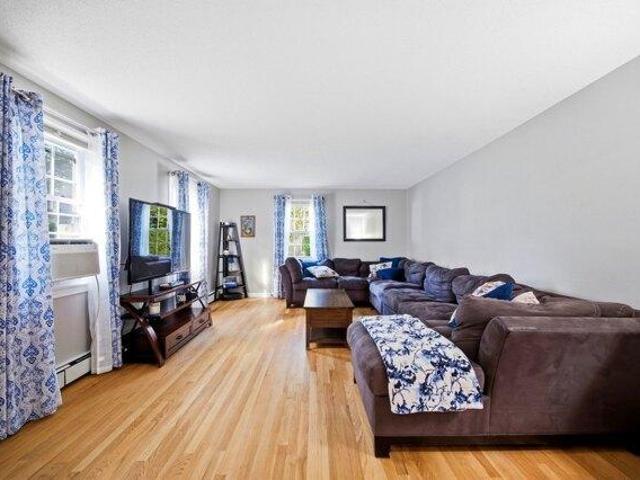 House for sale in Ridgecrest, Westfield