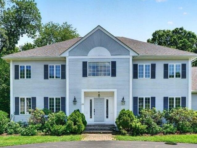 House for sale in Tewksbury, Massachusetts