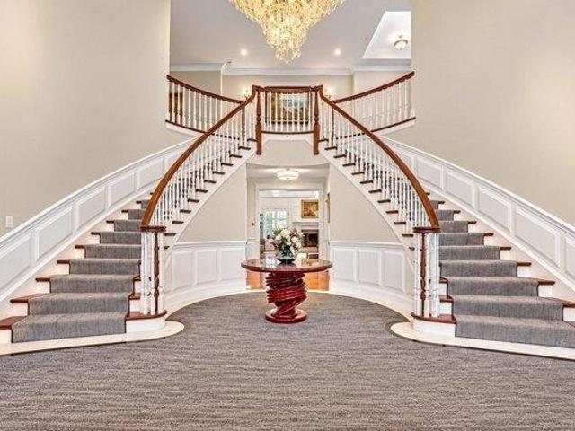 House for sale in Weston, Middlesex County