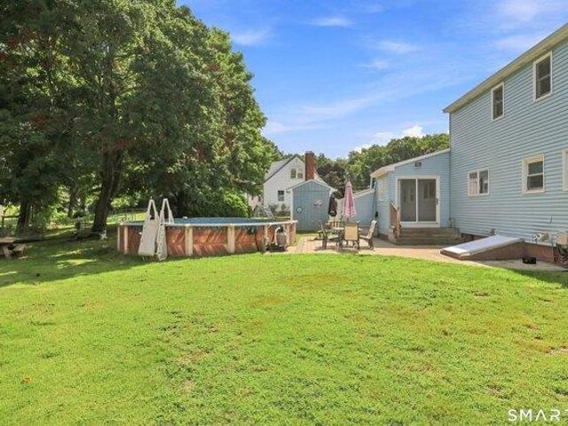 House for sale in Windsor Locks, Connecticut
