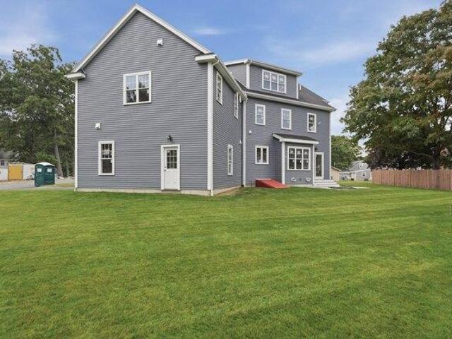 House for sale in North Woburn, Woburn