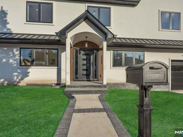 House for sale in Wood Ridge, New Jersey