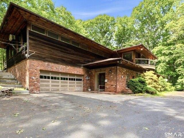 House for sale in Woodbridge, Connecticut