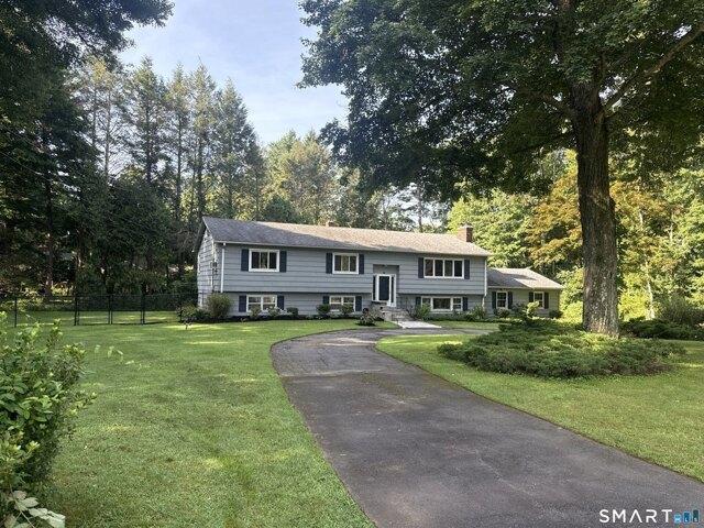 House for sale in Woodbridge, Connecticut