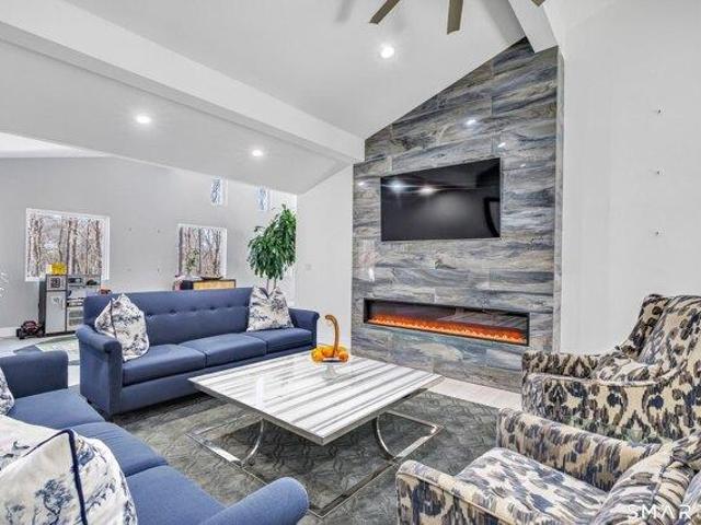 House for sale in Woodbridge, South Central Connecticut Planning Region