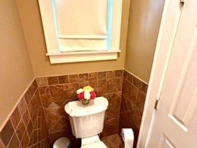 House for sale in Avenel, New Jersey