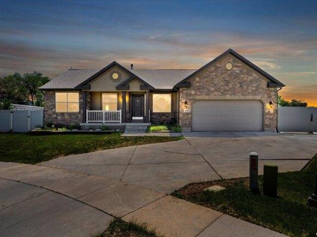 House for sale in Woods Cross