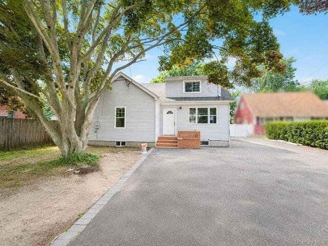 House for sale in Babylon, New York