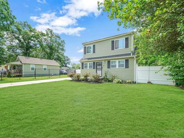 House for sale in Babylon, New York