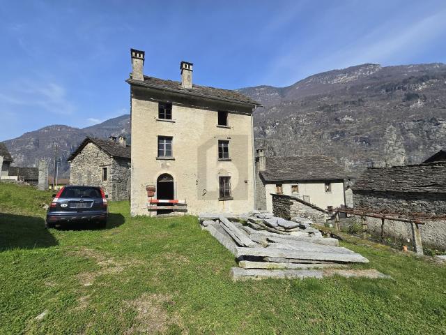 Haus kaufen in Personico, Distretto di Leventina