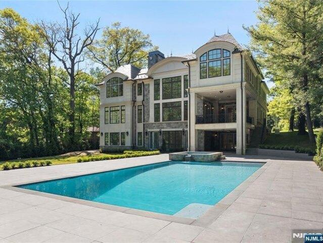 House for sale in Alpine, New Jersey