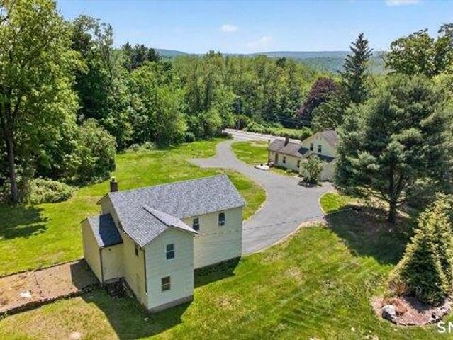 House for sale in Avon, Connecticut