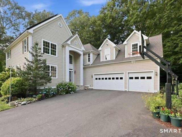House for sale in Avon, Connecticut