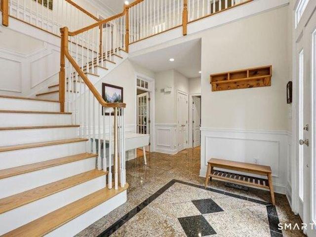 House for sale in Avon, Capitol Planning Region