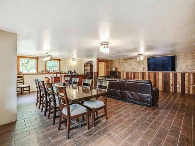 House for sale in Barton