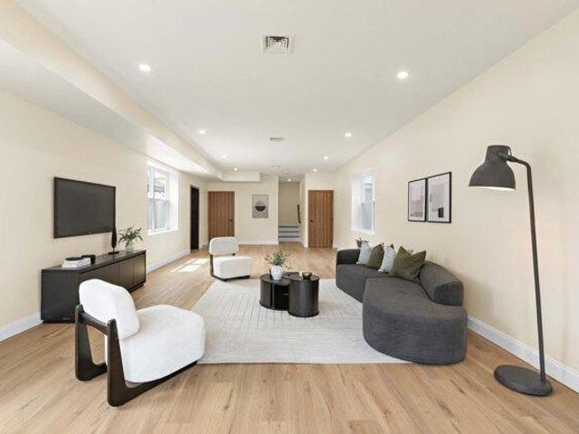 House for sale in Hudson, New Jersey