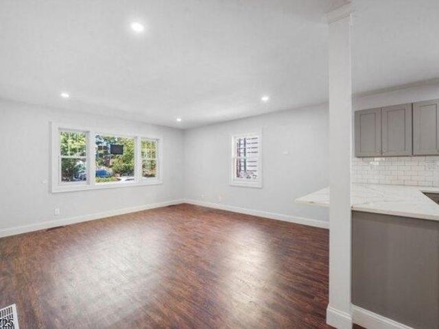 House for sale in Belleville, Essex County